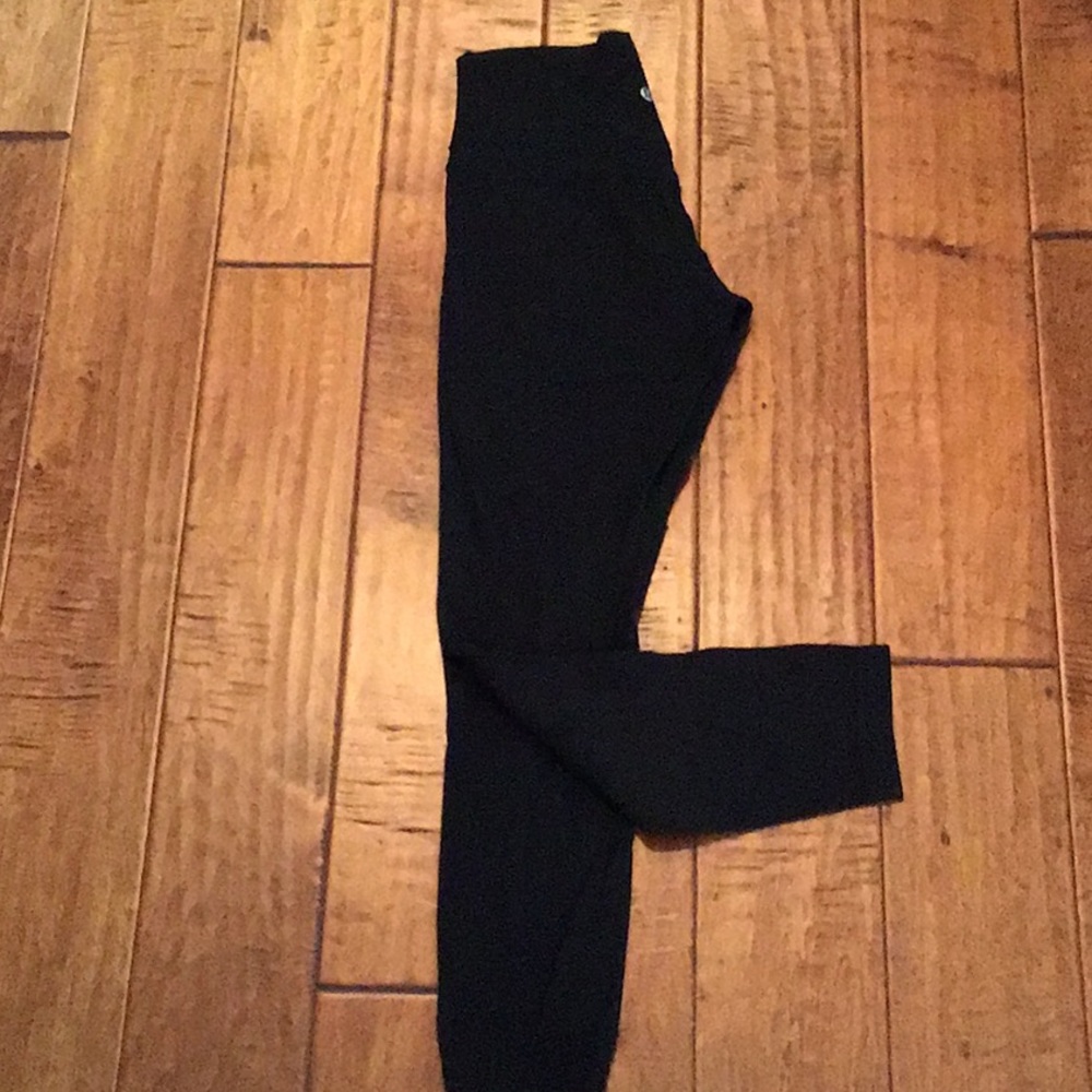 Lululemon black Align pants (6)